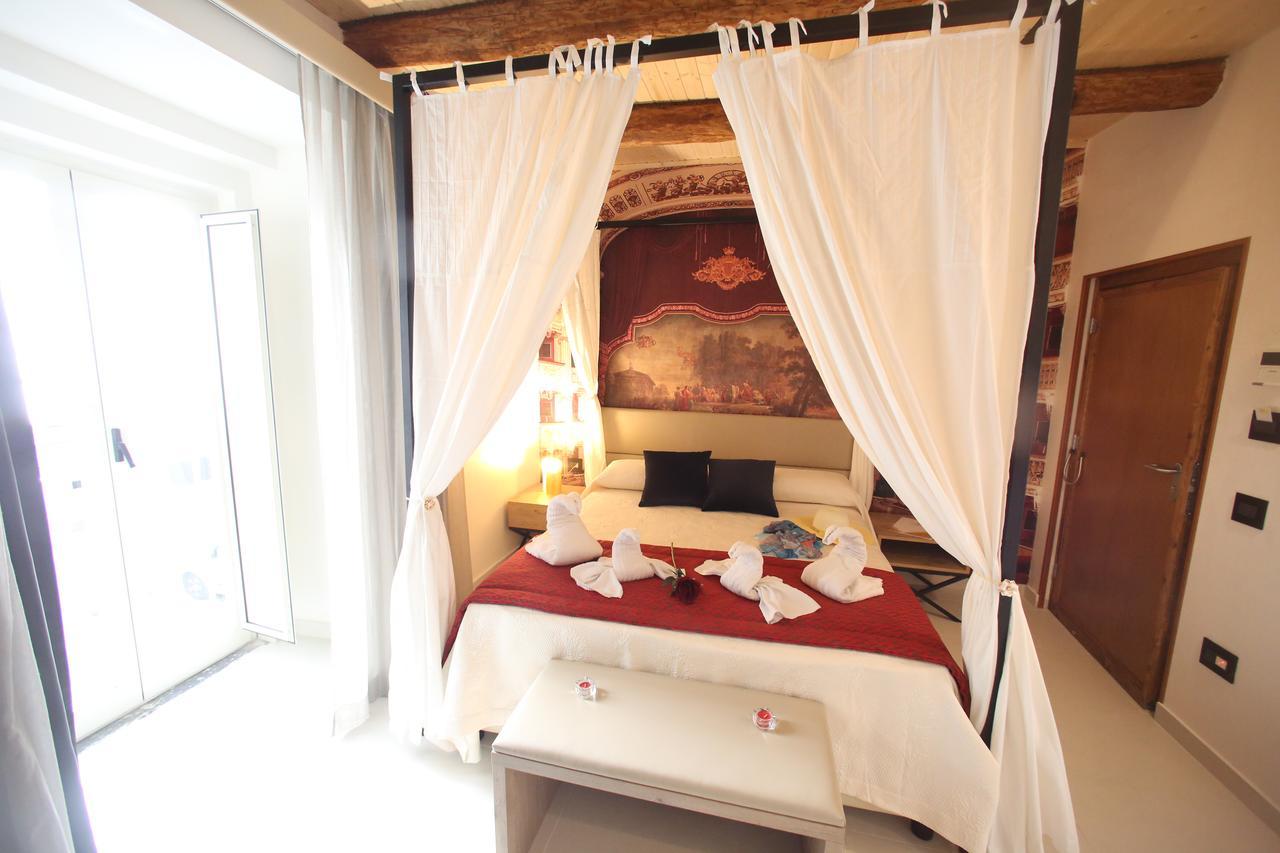 Relais Piazza Del Plebiscito B&B Napoli Exterior foto